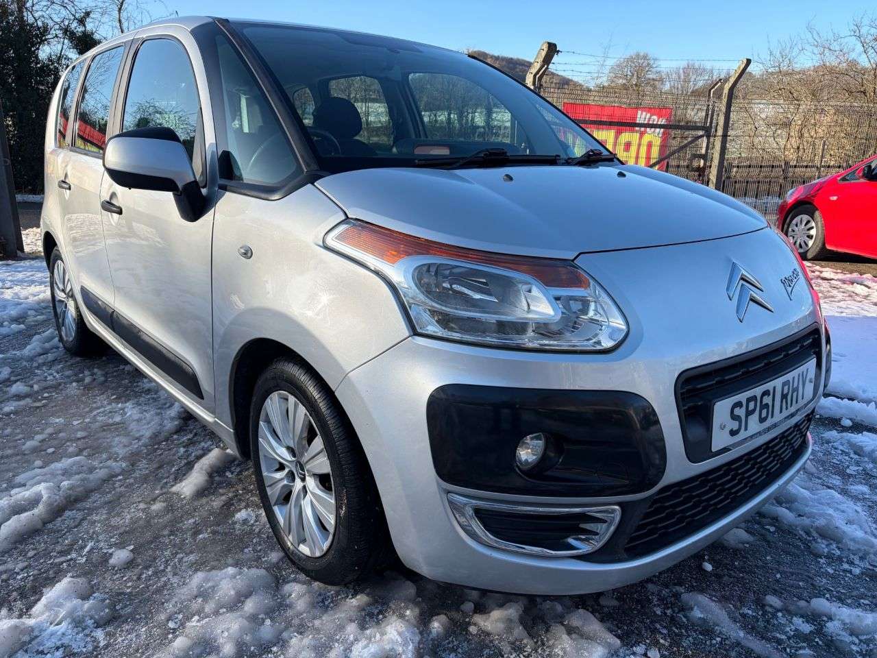 A 2011 CITROEN C3 PICASSO 1.6 HDi VTR+ MPV 5dr Diesel Manual Euro 5 PART/X TO CLEAR*FSH, £35 PER YEAR A 2011 CITROEN C3 PICASSO 1.6 HDi VTR+ MPV 5dr Diesel Manual Euro 5 PART/X TO CLEAR*FSH, £35 PER YEAR
