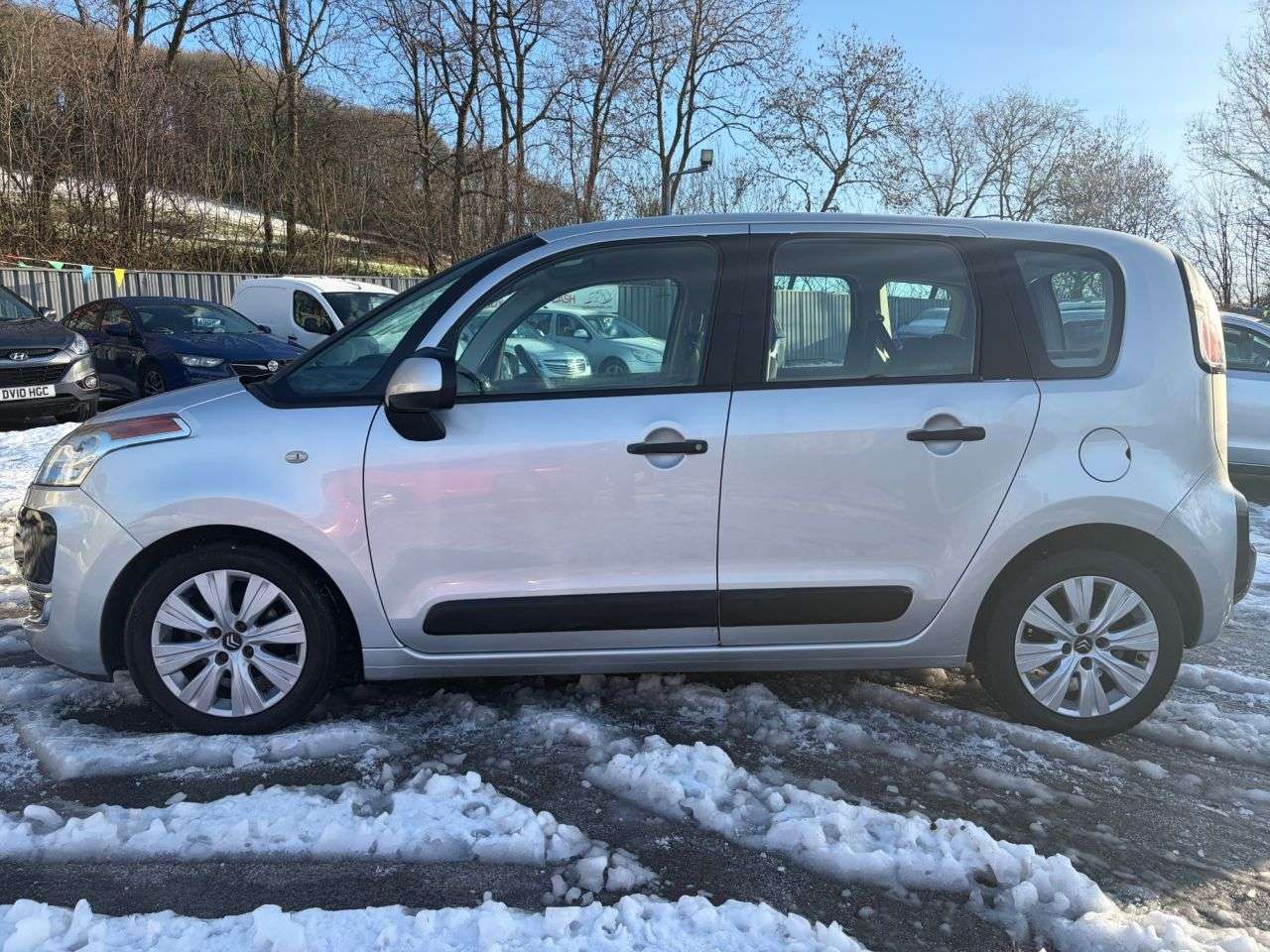 A 2011 CITROEN C3 PICASSO 1.6 HDi VTR+ MPV 5dr Diesel Manual Euro 5 PART/X TO CLEAR*FSH, £35 PER YEAR A 2011 CITROEN C3 PICASSO 1.6 HDi VTR+ MPV 5dr Diesel Manual Euro 5 PART/X TO CLEAR*FSH, £35 PER YEAR