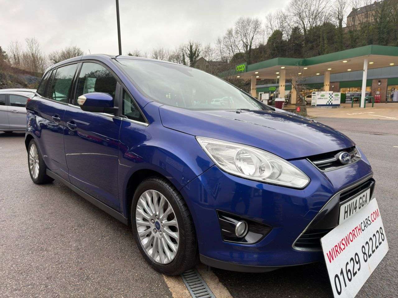 A 2014 FORD GRAND C-MAX 1.6 TDCi Titanium MPV 5dr Diesel Manual Euro 5 *FSH*CAMBELT DONE @ 83k* *V/ A 2014 FORD GRAND C-MAX 1.6 TDCi Titanium MPV 5dr Diesel Manual Euro 5 *FSH*CAMBELT DONE @ 83k* *V/