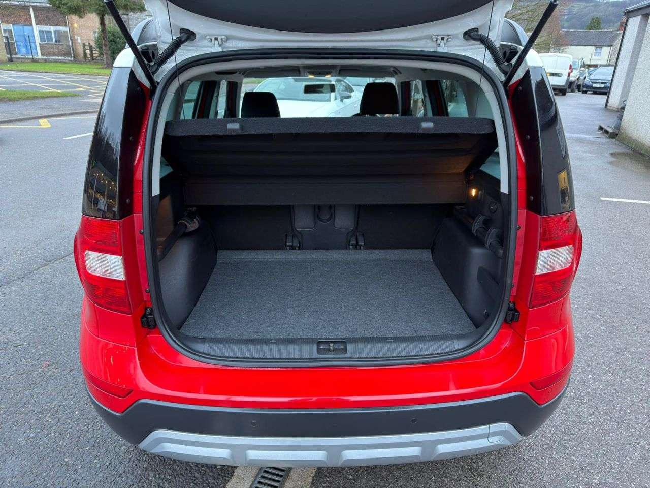 2014 SKODA YETI 2014 SKODA YETI