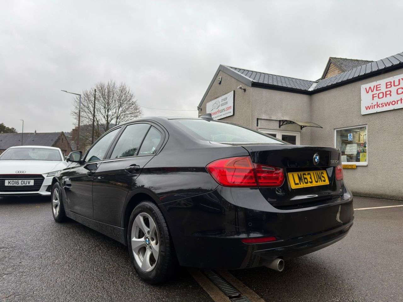 A 2013 BMW 3 SERIES 2.0 320d EfficientDynam 4dr Diesel Manual Euro 5 *PX TO CLEAR*£20 R/TAX* *P A 2013 BMW 3 SERIES 2.0 320d EfficientDynam 4dr Diesel Manual Euro 5 *PX TO CLEAR*£20 R/TAX* *P