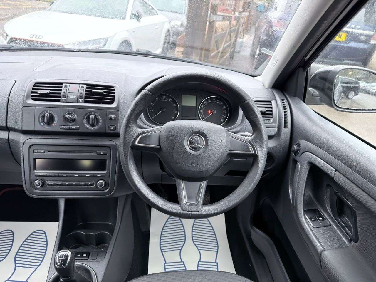 2014 SKODA FABIA 2014 SKODA FABIA