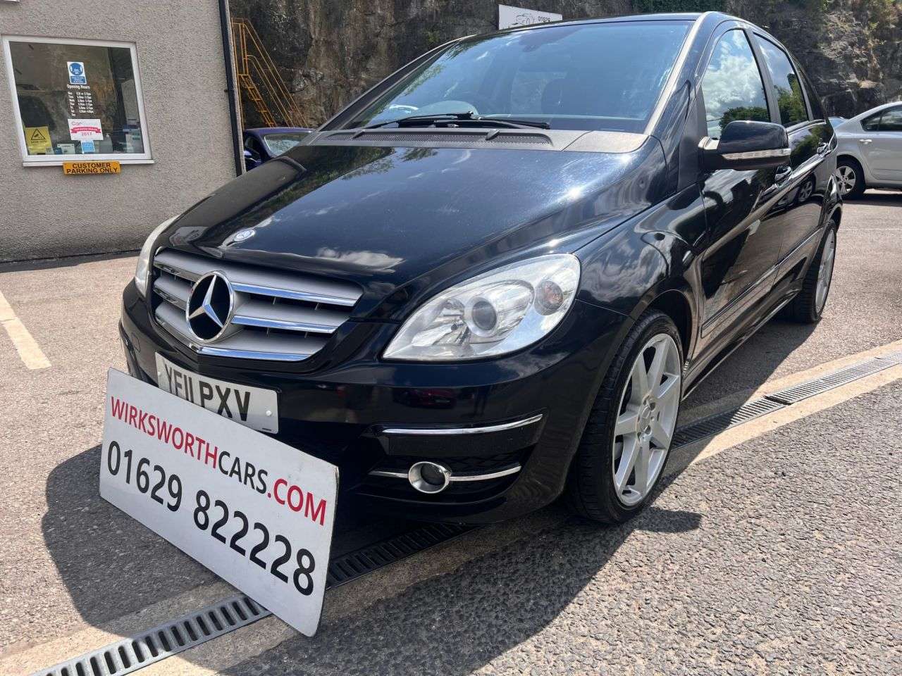 A 2011 MERCEDES-BENZ B-CLASS 2.0 B200 CDI Sport MPV 5dr Diesel Manual *PX TO CLEAR*HALF LEATHER*2ltr DIE A 2011 MERCEDES-BENZ B-CLASS 2.0 B200 CDI Sport MPV 5dr Diesel Manual *PX TO CLEAR*HALF LEATHER*2ltr DIE