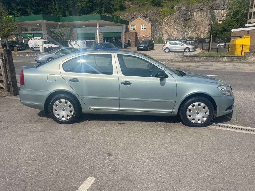 A 2010 SKODA OCTAVIA 1.6 TDI S Hatchback 5dr Diesel Manual**£35 R/TAX*V/LOW MILEAGE*FSH 8 STAMPS A 2010 SKODA OCTAVIA 1.6 TDI S Hatchback 5dr Diesel Manual**£35 R/TAX*V/LOW MILEAGE*FSH 8 STAMPS