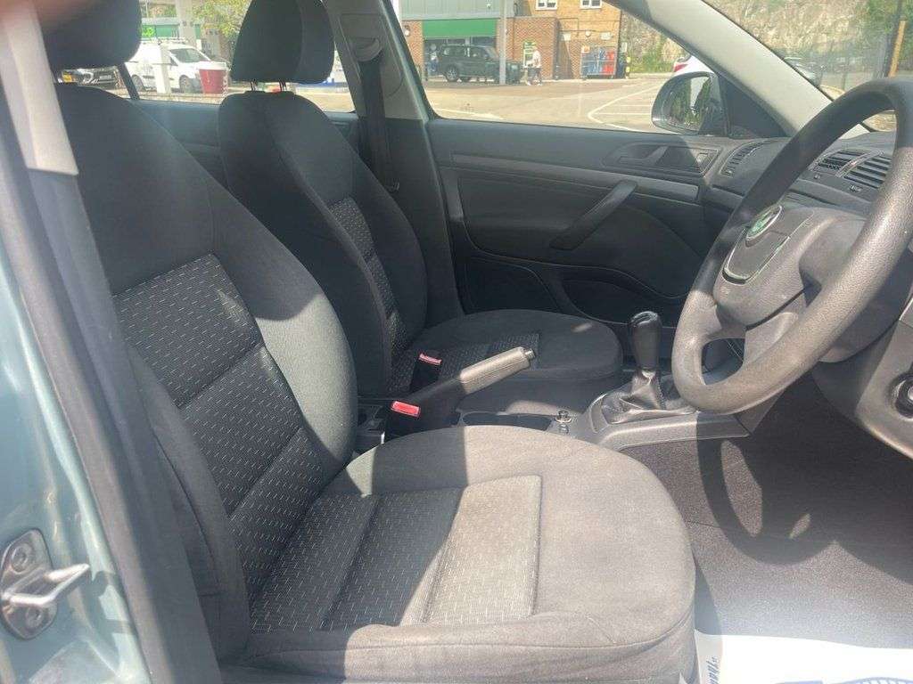 2010 SKODA OCTAVIA 2010 SKODA OCTAVIA