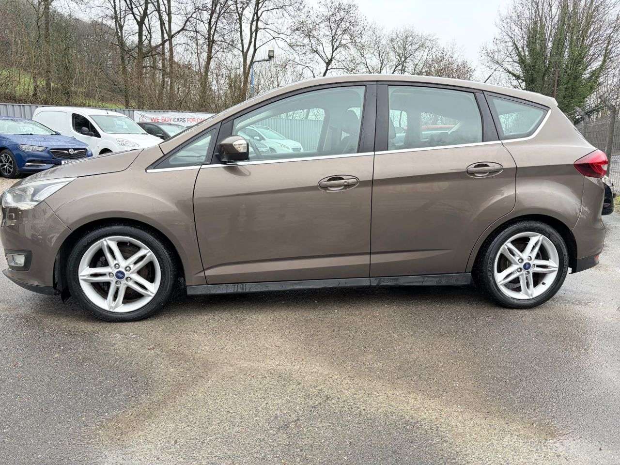A 2016 FORD C-MAX 1.5 TDCi Titanium X MPV 5dr Diesel Manual Euro 6* F/S/H* PAN ROOF*2 OWNERS* A 2016 FORD C-MAX 1.5 TDCi Titanium X MPV 5dr Diesel Manual Euro 6* F/S/H* PAN ROOF*2 OWNERS*