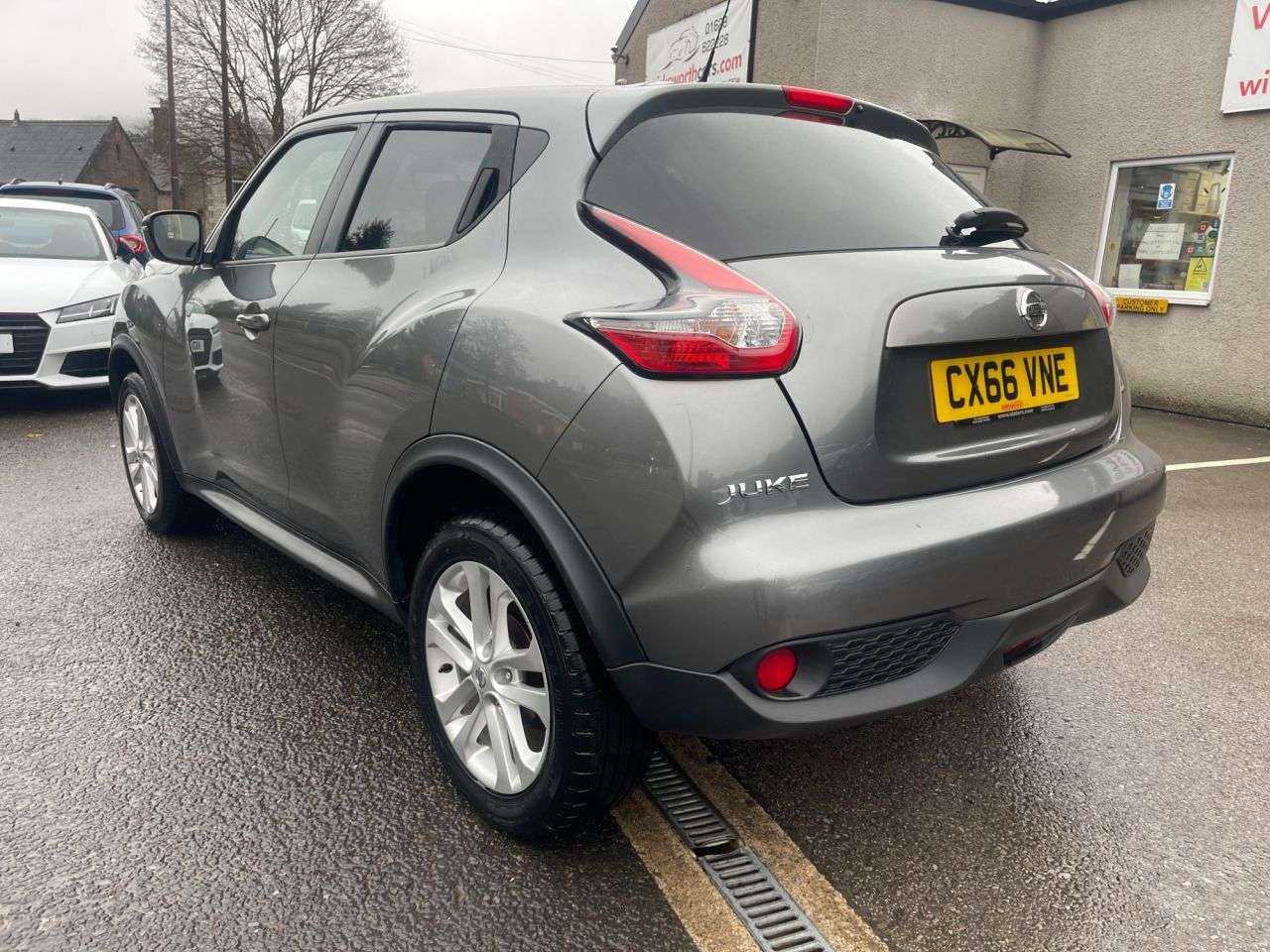 A 2016 NISSAN JUKE 1.2 DIG-T N-Connecta SUV 5dr Petrol Manual Euro 6*ONLY 1 LADY OWNER* *1 LAD A 2016 NISSAN JUKE 1.2 DIG-T N-Connecta SUV 5dr Petrol Manual Euro 6*ONLY 1 LADY OWNER* *1 LAD
