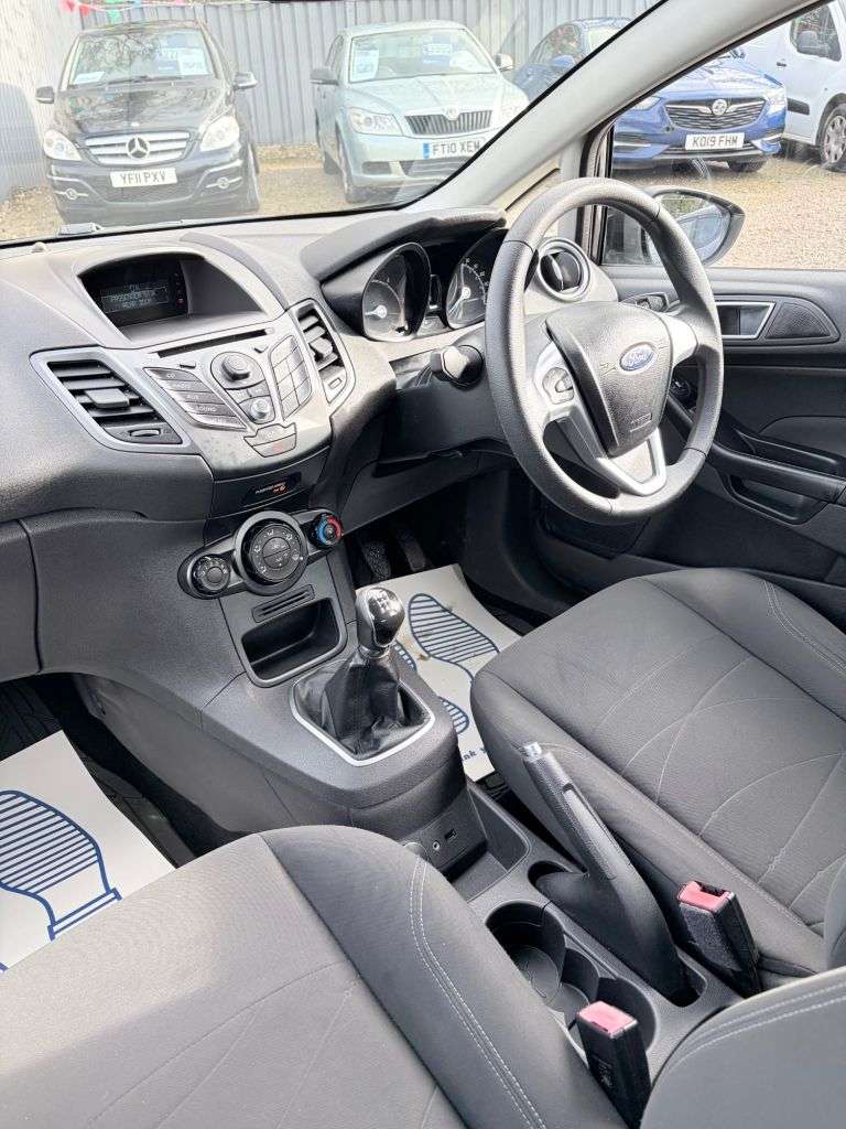 2013 FORD FIESTA 2013 FORD FIESTA