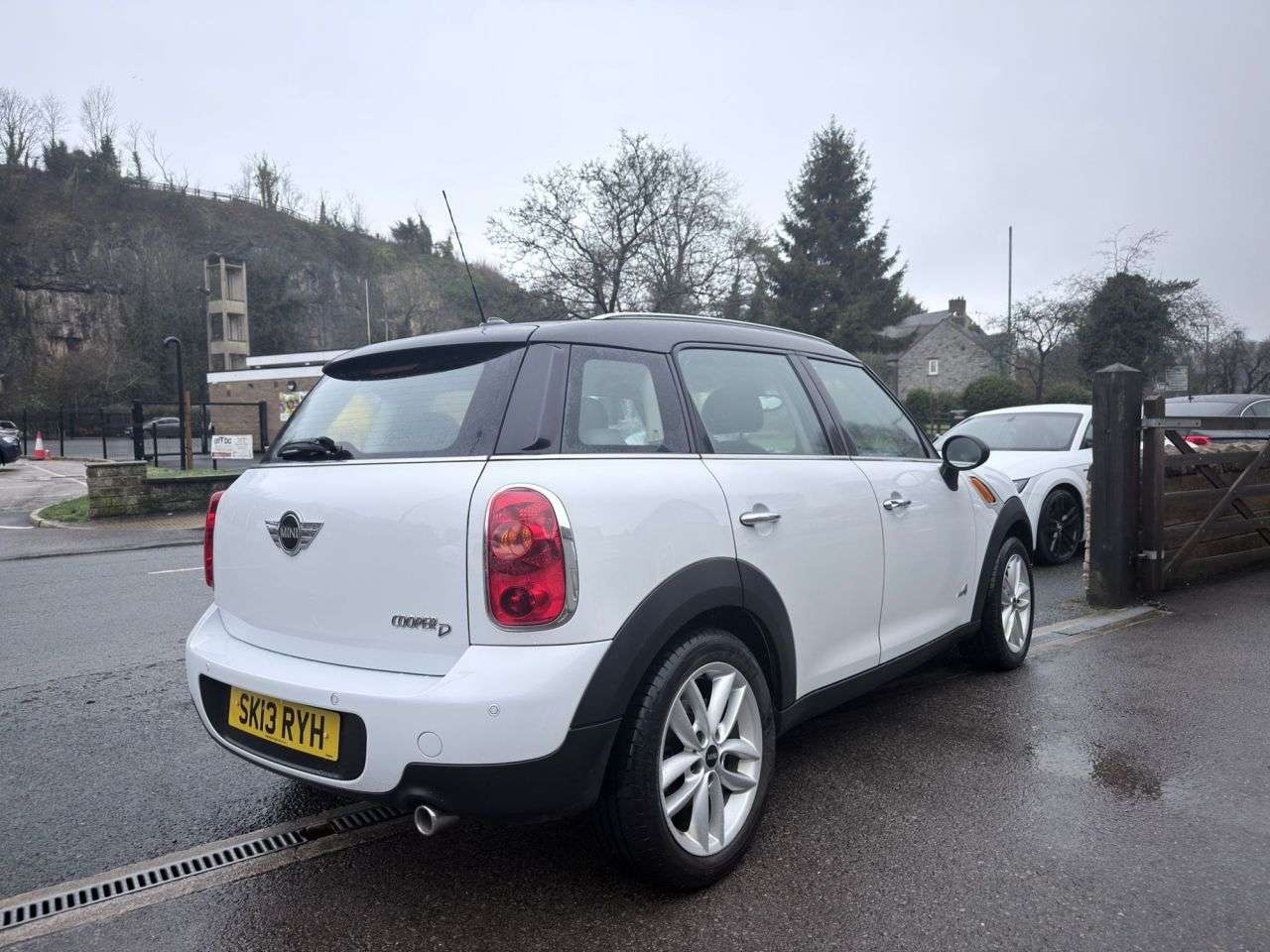A 2013 MINI COUNTRYMAN 1.6 Cooper D SUV 5dr Diesel Manual ALL4 Euro 5*SUPERB 4x4*V/GOOD MPG* *SUPE A 2013 MINI COUNTRYMAN 1.6 Cooper D SUV 5dr Diesel Manual ALL4 Euro 5*SUPERB 4x4*V/GOOD MPG* *SUPE