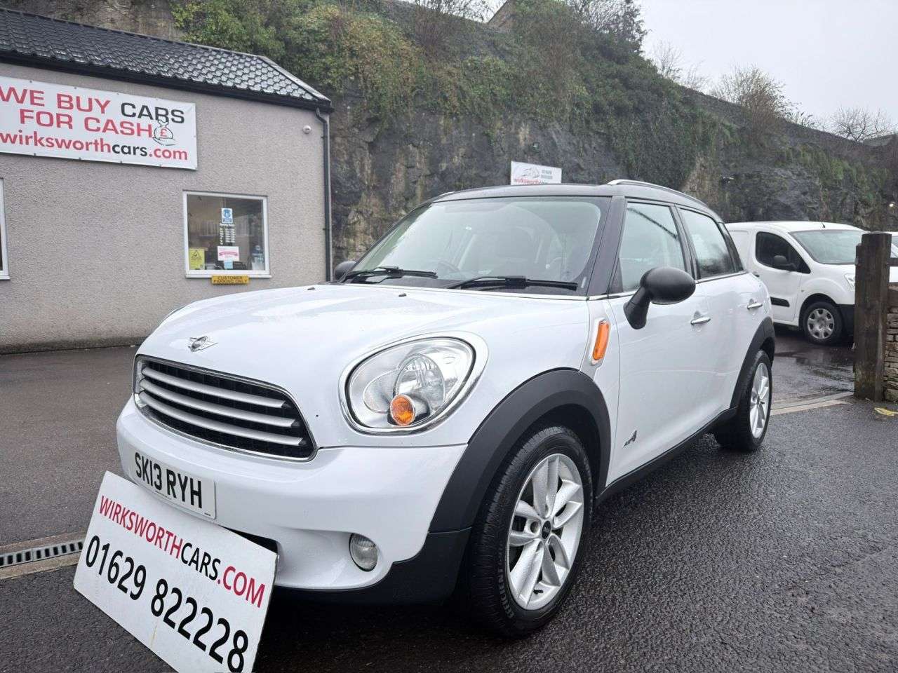 A 2013 MINI COUNTRYMAN 1.6 Cooper D SUV 5dr Diesel Manual ALL4 Euro 5*SUPERB 4x4*V/GOOD MPG* *SUPE A 2013 MINI COUNTRYMAN 1.6 Cooper D SUV 5dr Diesel Manual ALL4 Euro 5*SUPERB 4x4*V/GOOD MPG* *SUPE