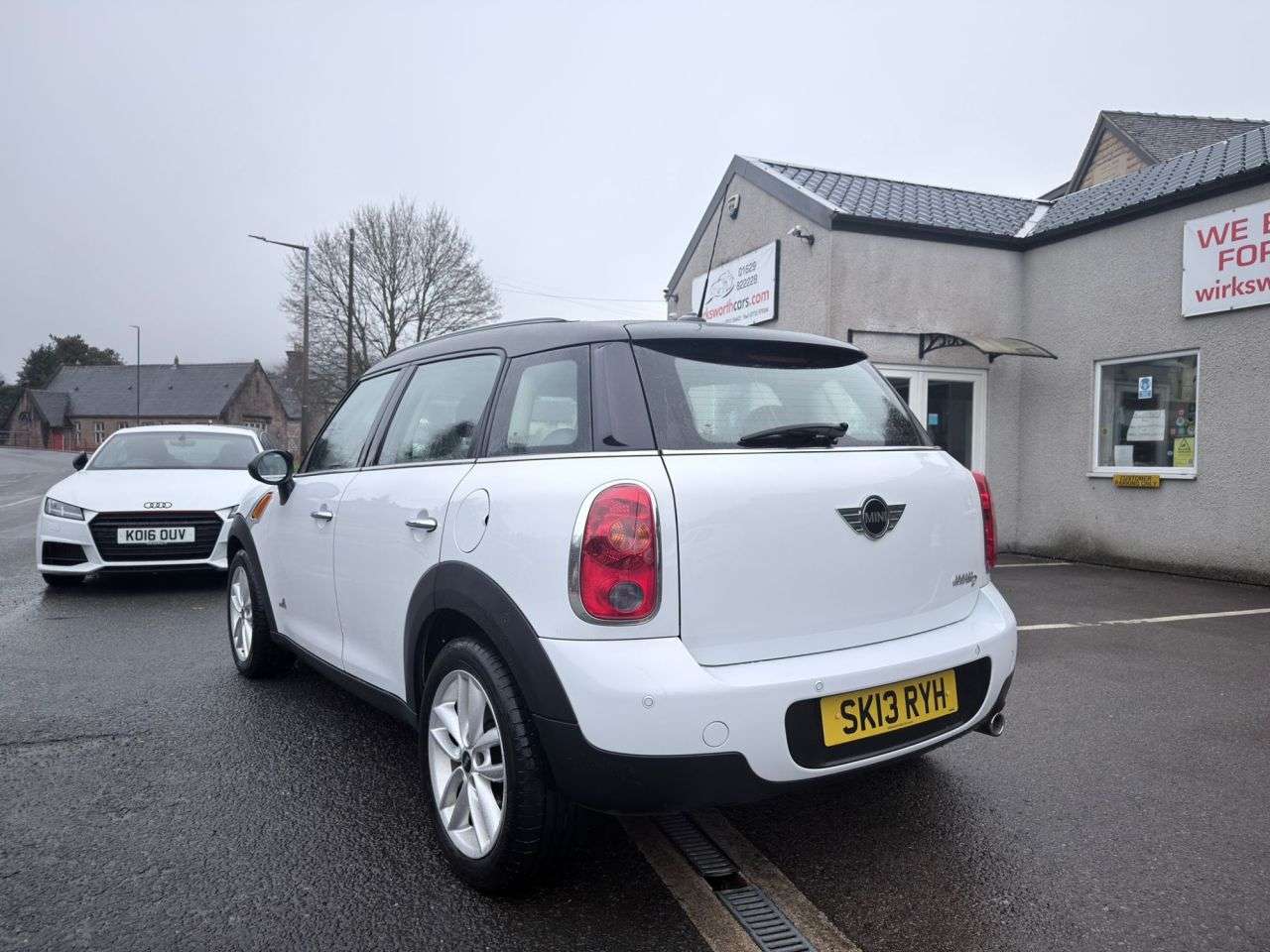 A 2013 MINI COUNTRYMAN 1.6 Cooper D SUV 5dr Diesel Manual ALL4 Euro 5*SUPERB 4x4*V/GOOD MPG* *SUPE A 2013 MINI COUNTRYMAN 1.6 Cooper D SUV 5dr Diesel Manual ALL4 Euro 5*SUPERB 4x4*V/GOOD MPG* *SUPE