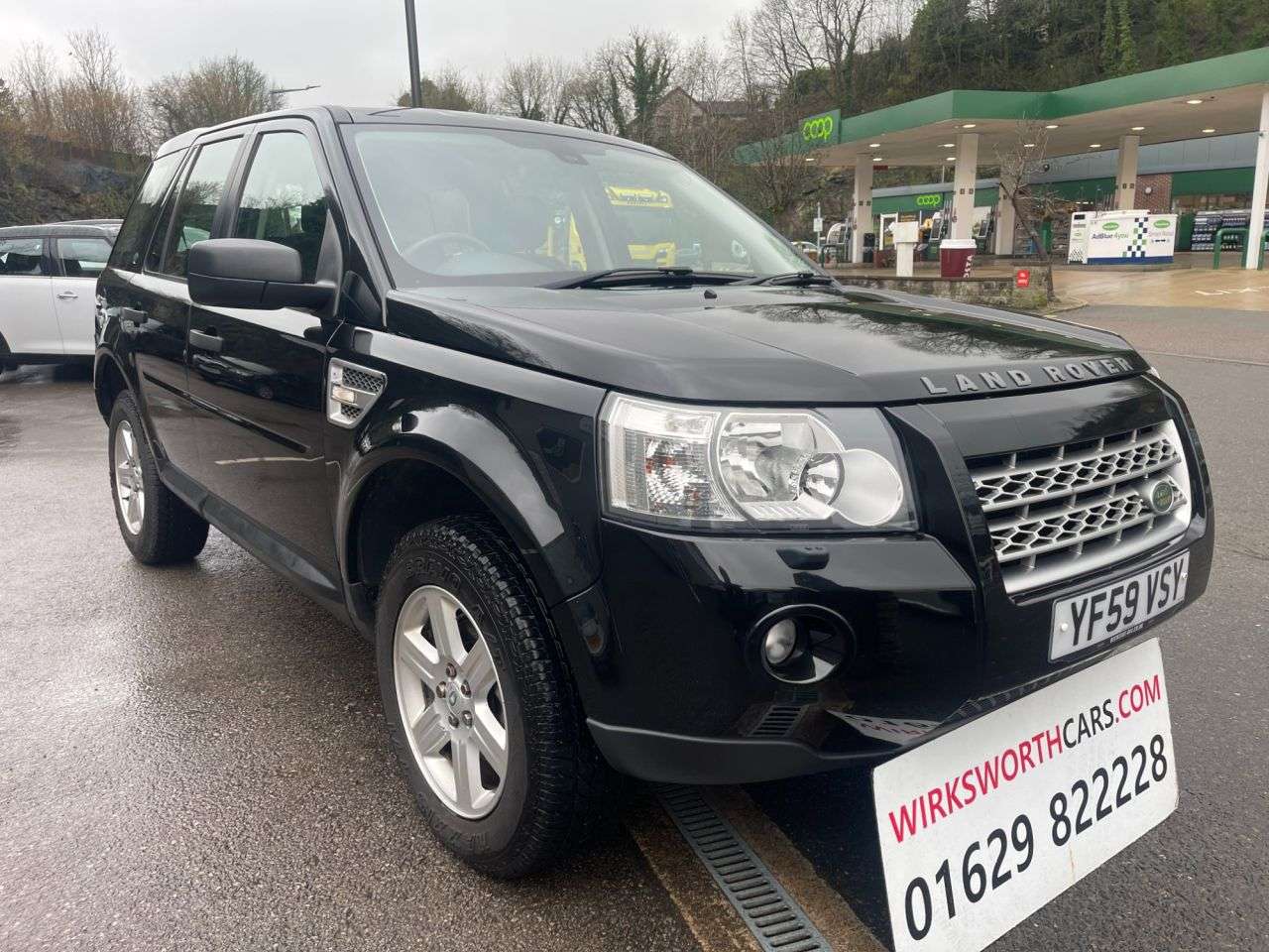 A 2010 LAND ROVER FREELANDER 2 2.2 TD4 GS SUV 5dr Diesel Auto 4WD*FSH 10 STAMPS*CAM BELT KIT @ 72k* *FSH 1 A 2010 LAND ROVER FREELANDER 2 2.2 TD4 GS SUV 5dr Diesel Auto 4WD*FSH 10 STAMPS*CAM BELT KIT @ 72k* *FSH 1