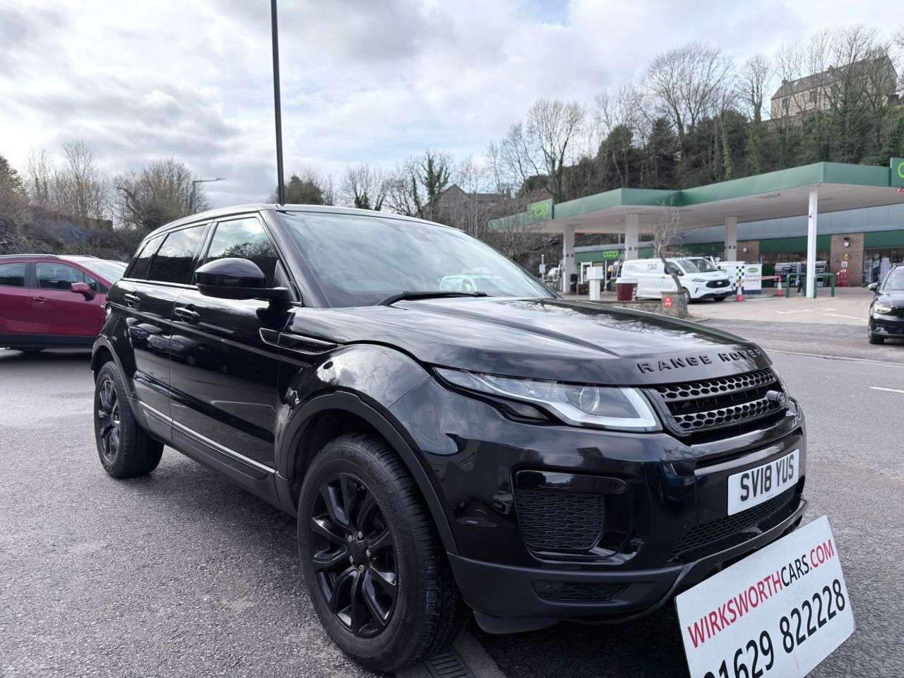 A 2018 LAND ROVER RANGE ROVER EVOQUE 2.0 eD4 SE SUV 5dr Diesel Manual Euro 6 *HISTORY*HEATED LEATHER*2 WD* A 2018 LAND ROVER RANGE ROVER EVOQUE 2.0 eD4 SE SUV 5dr Diesel Manual Euro 6 *HISTORY*HEATED LEATHER*2 WD*
