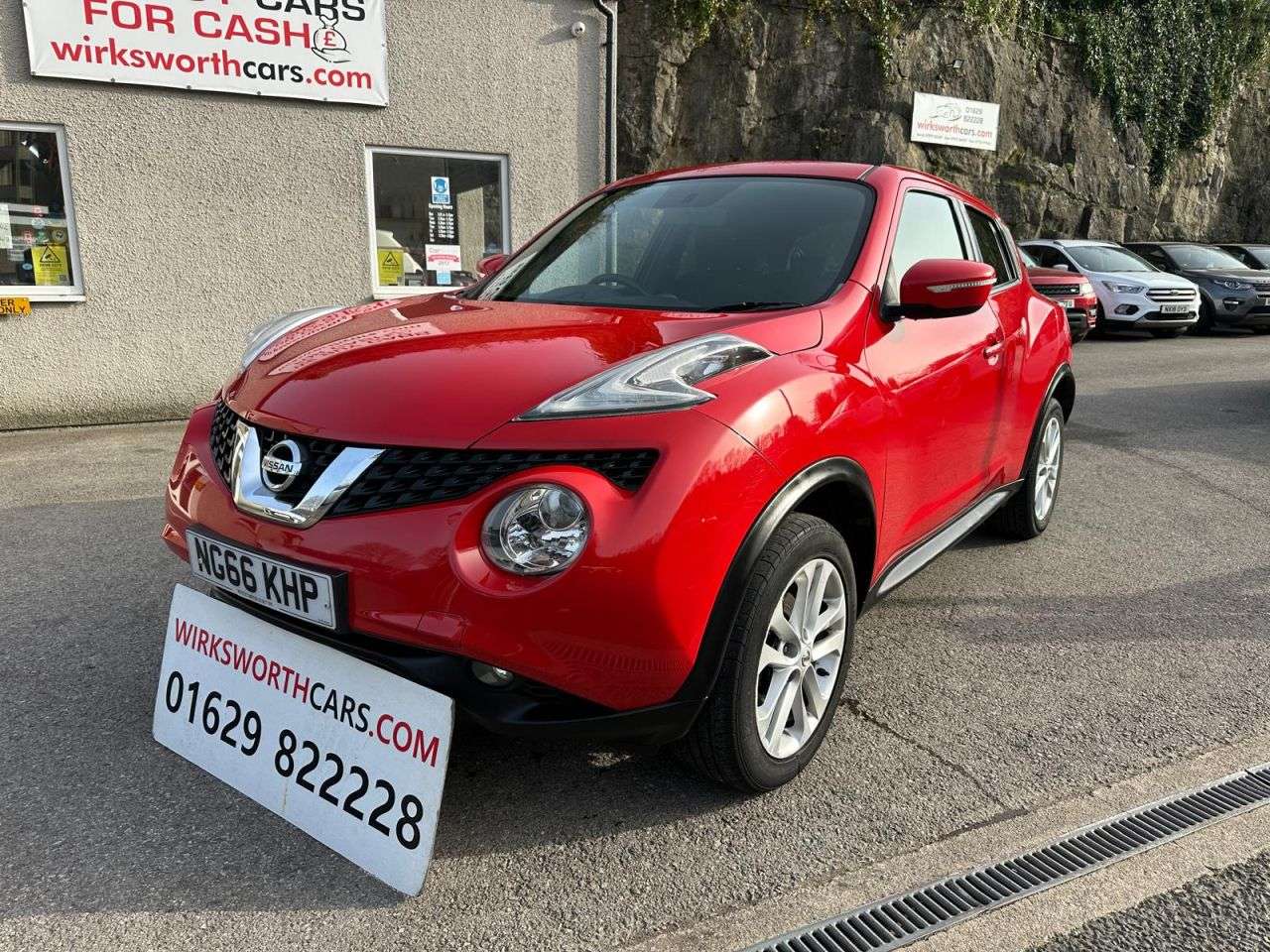 A 2017 NISSAN JUKE 1.5 dCi Acenta SUV 5dr Diesel Manual Euro 6 (s/s) (110 ps)**FSH 6 STAMPS** A 2017 NISSAN JUKE 1.5 dCi Acenta SUV 5dr Diesel Manual Euro 6 (s/s) (110 ps)**FSH 6 STAMPS**