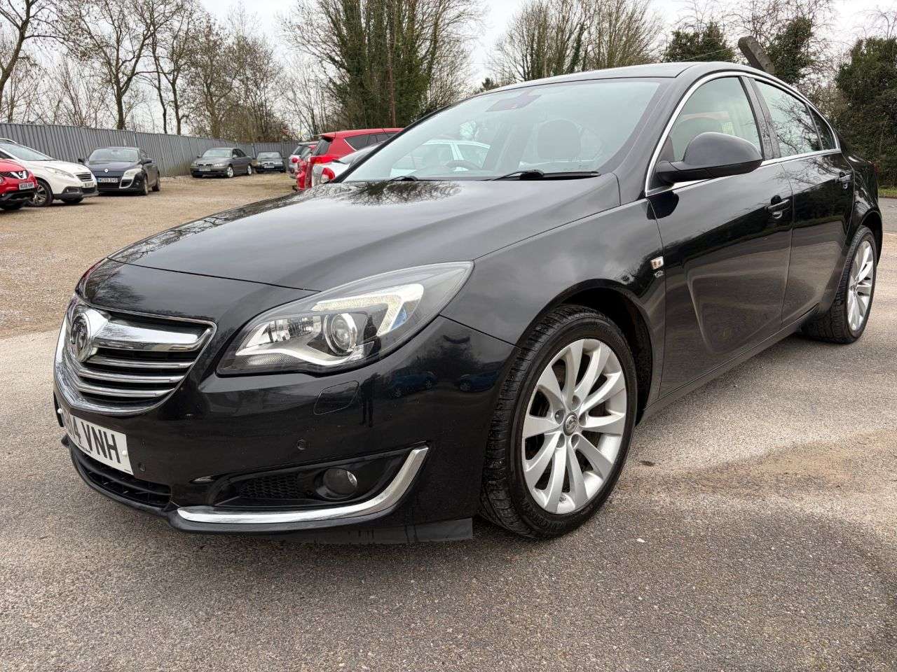 A 2014 VAUXHALL INSIGNIA 2.0 CDTi Elite Nav Hatchback 5dr Diesel Auto Euro 5* FULL SERVICE HISTORY*A A 2014 VAUXHALL INSIGNIA 2.0 CDTi Elite Nav Hatchback 5dr Diesel Auto Euro 5* FULL SERVICE HISTORY*A