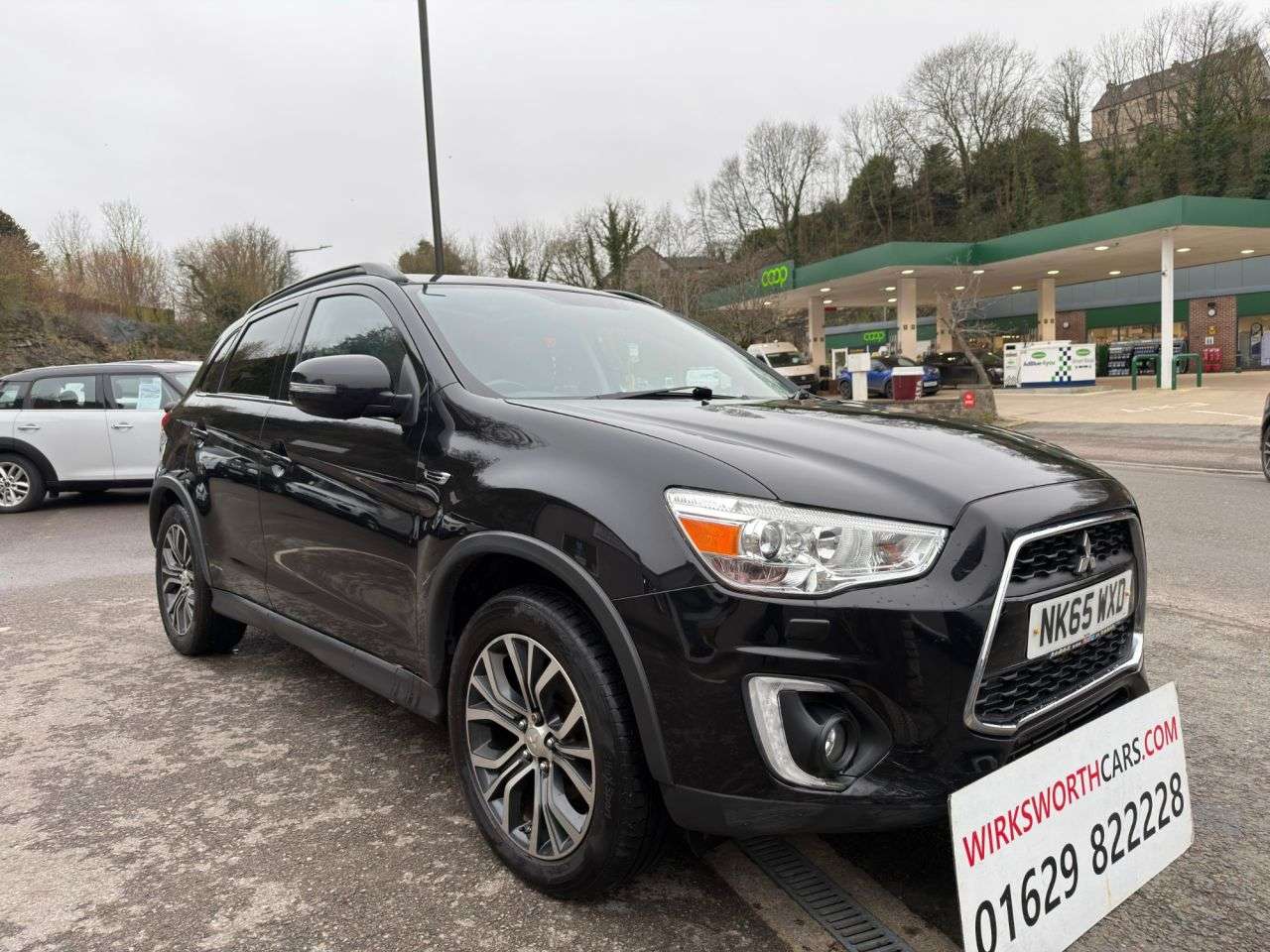 A 2015 MITSUBISHI ASX 2.2 DI-D ZC-H SUV 5dr Diesel Auto 4WD Euro 6*FSH 8 STAMPS*SAT NAV*4x4* *FSH A 2015 MITSUBISHI ASX 2.2 DI-D ZC-H SUV 5dr Diesel Auto 4WD Euro 6*FSH 8 STAMPS*SAT NAV*4x4* *FSH