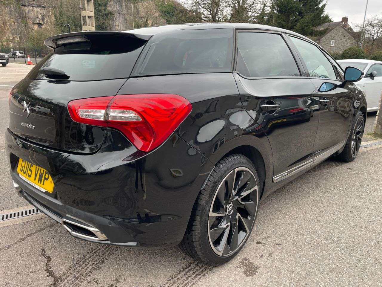 A 2015 CITROEN DS5 2.0 HDi DStyle Hatchback 5dr Diesel AUTO Euro 5*FSH 9 STAMPS*AUTOMATIC* *VE A 2015 CITROEN DS5 2.0 HDi DStyle Hatchback 5dr Diesel AUTO Euro 5*FSH 9 STAMPS*AUTOMATIC* *VE