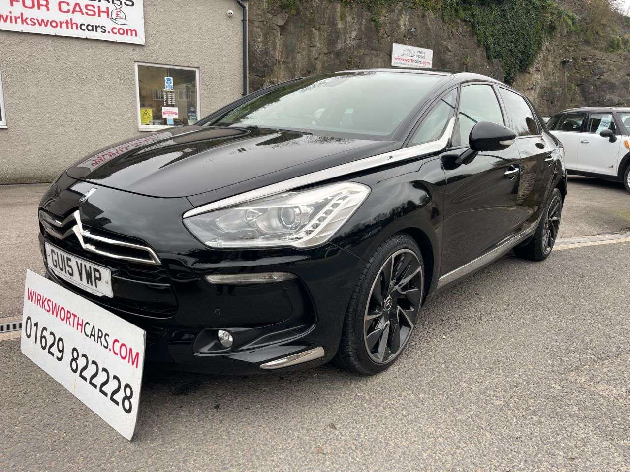 A 2015 CITROEN DS5 2.0 HDi DStyle Hatchback 5dr Diesel AUTO Euro 5*FSH 9 STAMPS*AUTOMATIC* *VE A 2015 CITROEN DS5 2.0 HDi DStyle Hatchback 5dr Diesel AUTO Euro 5*FSH 9 STAMPS*AUTOMATIC* *VE