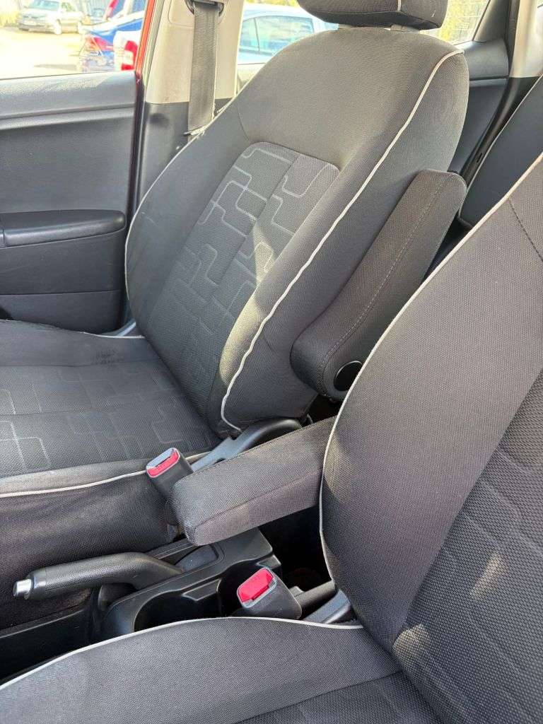 2014 KIA VENGA 2014 KIA VENGA