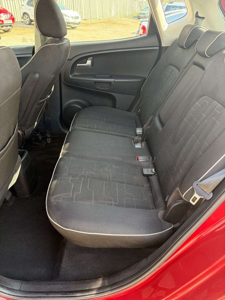 2014 KIA VENGA 2014 KIA VENGA