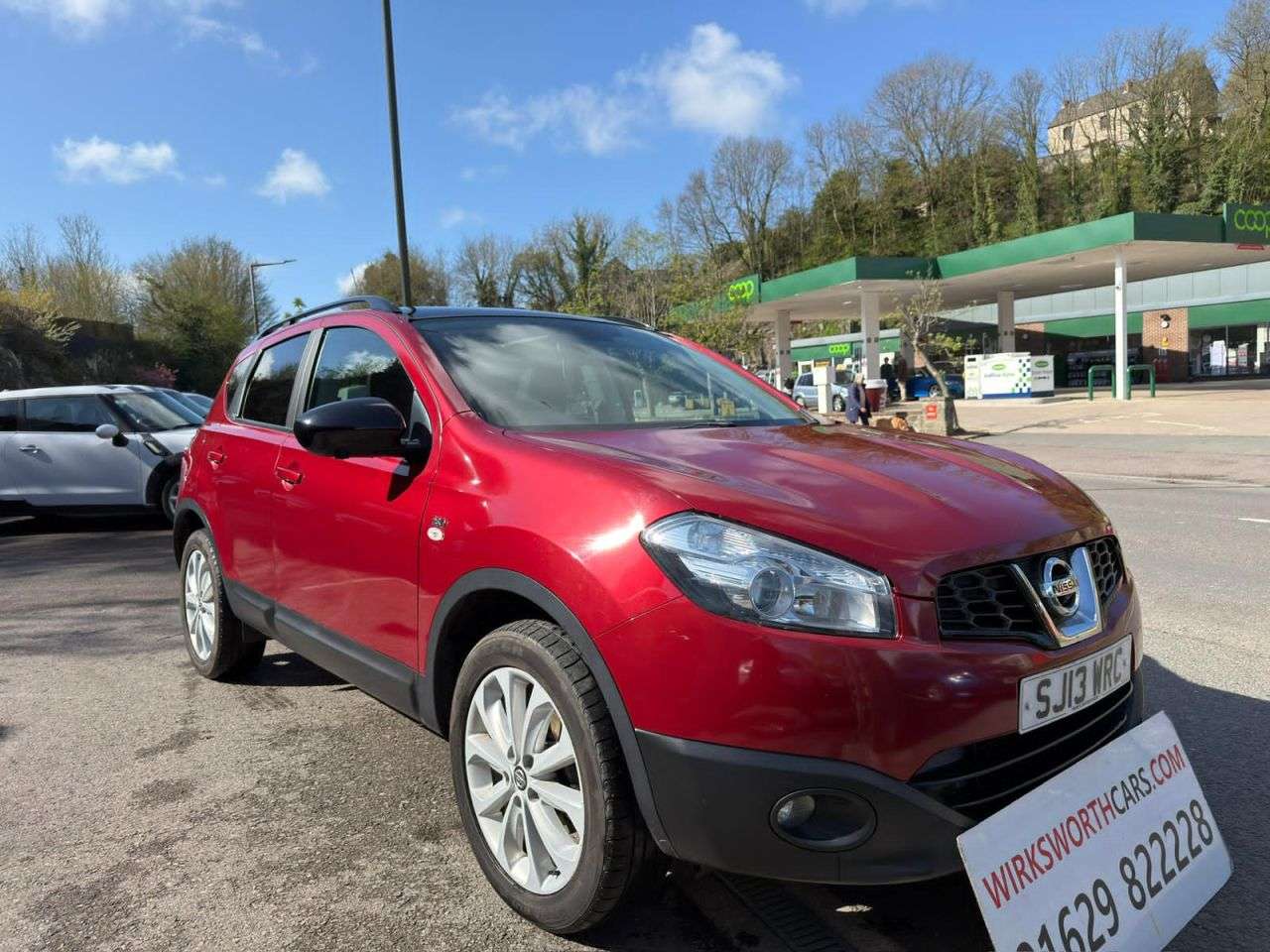 A 2013 NISSAN QASHQAI 1.5 dCi 360 SUV 5dr Diesel Manual 2WD Euro 5* 1 OWNER* 360 CAMERA*SAT/NAV*P A 2013 NISSAN QASHQAI 1.5 dCi 360 SUV 5dr Diesel Manual 2WD Euro 5* 1 OWNER* 360 CAMERA*SAT/NAV*P