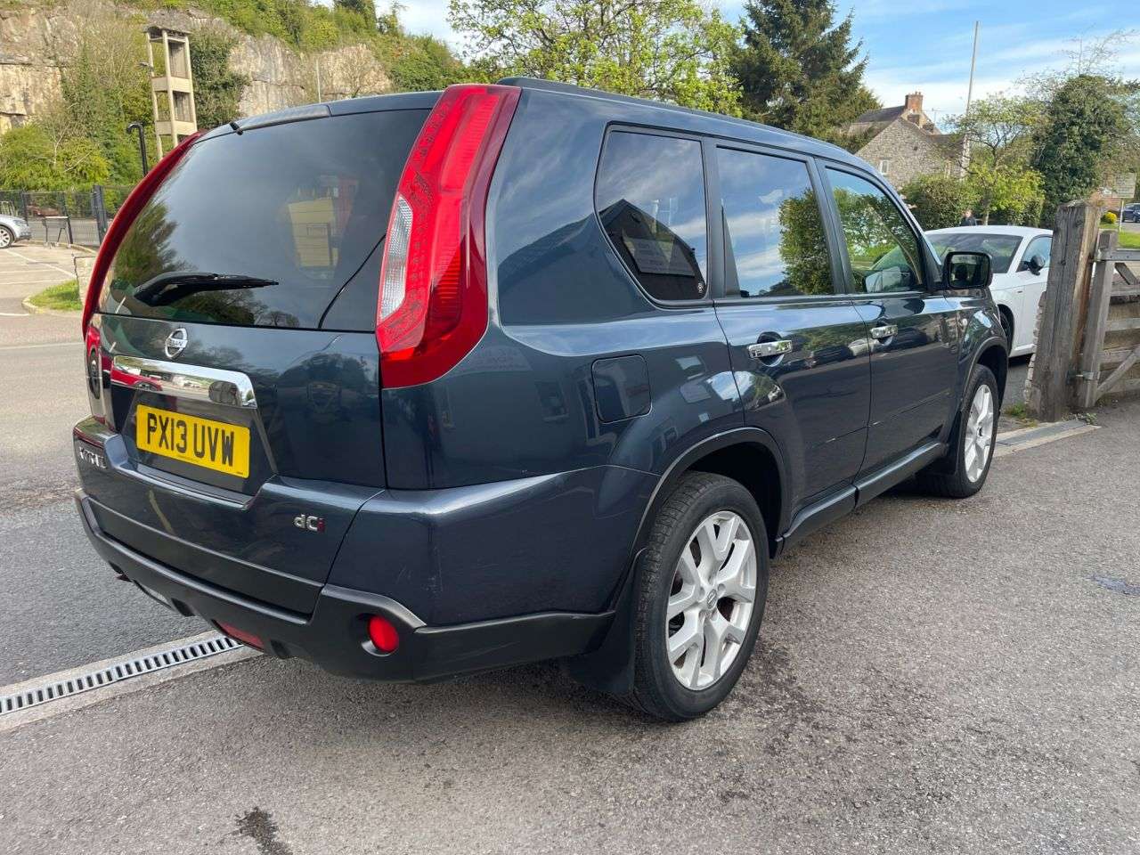 A 2013 NISSAN X-TRAIL 2.0 dCi Tekna SUV 5dr Diesel Manual 4WD Euro 5*FSH*LAST OWNER 7yrs*4x4* *FS A 2013 NISSAN X-TRAIL 2.0 dCi Tekna SUV 5dr Diesel Manual 4WD Euro 5*FSH*LAST OWNER 7yrs*4x4* *FS