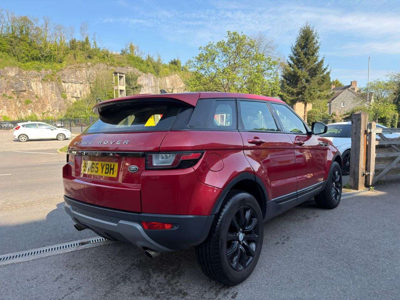 A 2015 LAND ROVER RANGE ROVER EVOQUE ED4 SE TECH A 2015 LAND ROVER RANGE ROVER EVOQUE ED4 SE TECH