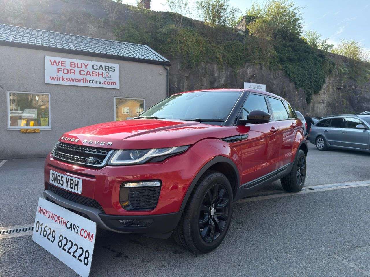 A 2015 LAND ROVER RANGE ROVER EVOQUE ED4 SE TECH A 2015 LAND ROVER RANGE ROVER EVOQUE ED4 SE TECH