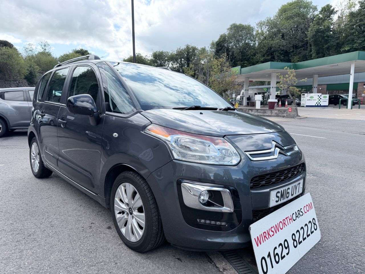 A 2016 CITROEN C3 PICASSO 1.2 PureTech Edition MPV 5dr Petrol Manual Euro 6* 16" ALLOYS, 2 KEYS, REAR A 2016 CITROEN C3 PICASSO 1.2 PureTech Edition MPV 5dr Petrol Manual Euro 6* 16" ALLOYS, 2 KEYS, REAR