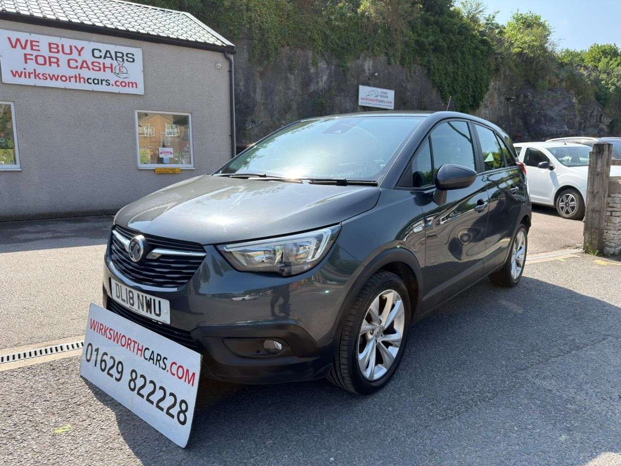 A 2018 VAUXHALL CROSSLAND X 1.2 SE SUV 5dr Petrol Manual Euro 6*LOW MILEAGE*4 SERVICE'S*SUPERB* *LOW MI A 2018 VAUXHALL CROSSLAND X 1.2 SE SUV 5dr Petrol Manual Euro 6*LOW MILEAGE*4 SERVICE'S*SUPERB* *LOW MI