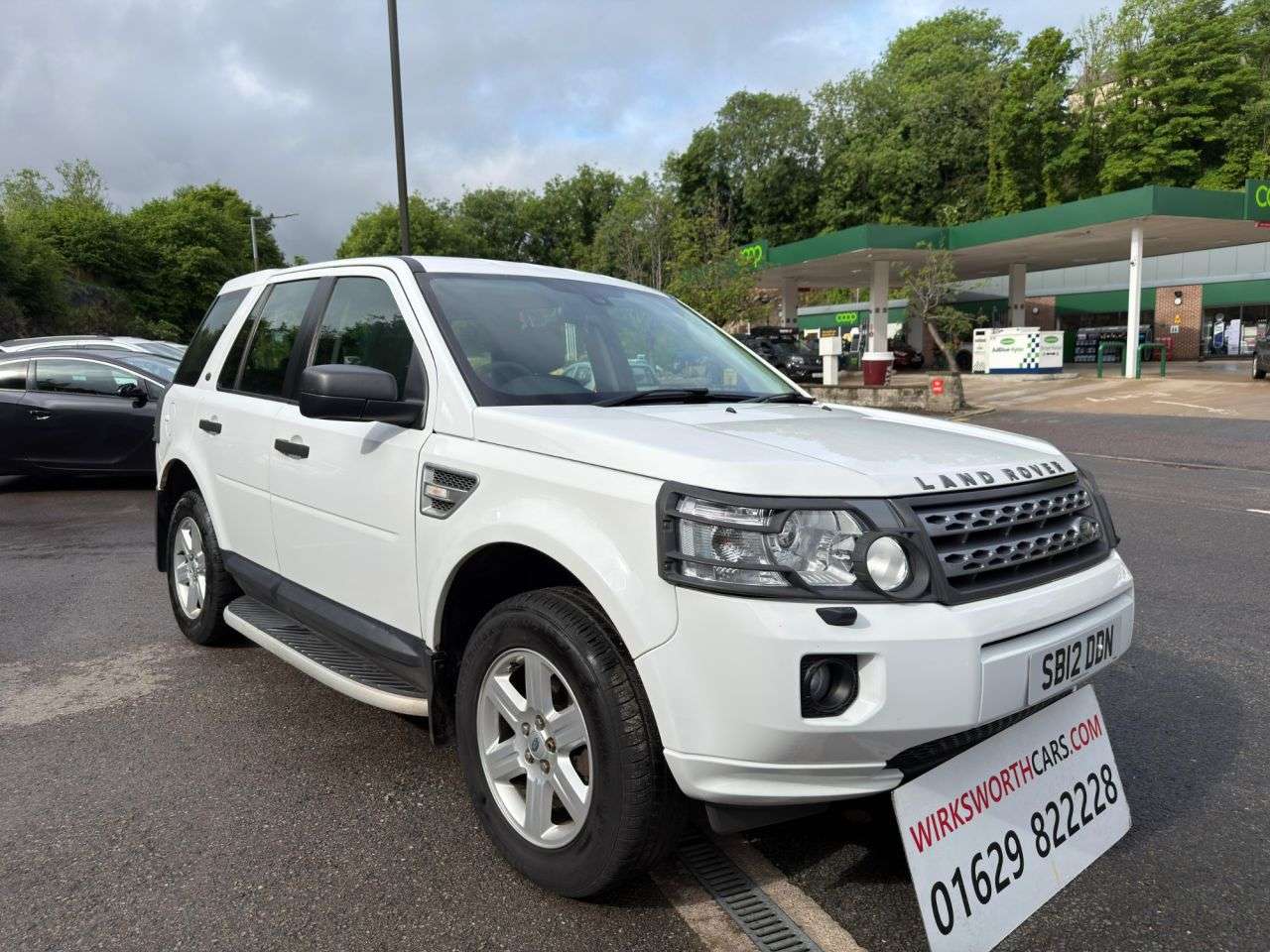 A 2012 LAND ROVER FREELANDER 2 2.2 TD4 GS SUV 5dr Diesel Manual 4WD Euro 5*7 SERVICES*1 OWNER+DEALER* *7 S A 2012 LAND ROVER FREELANDER 2 2.2 TD4 GS SUV 5dr Diesel Manual 4WD Euro 5*7 SERVICES*1 OWNER+DEALER* *7 S