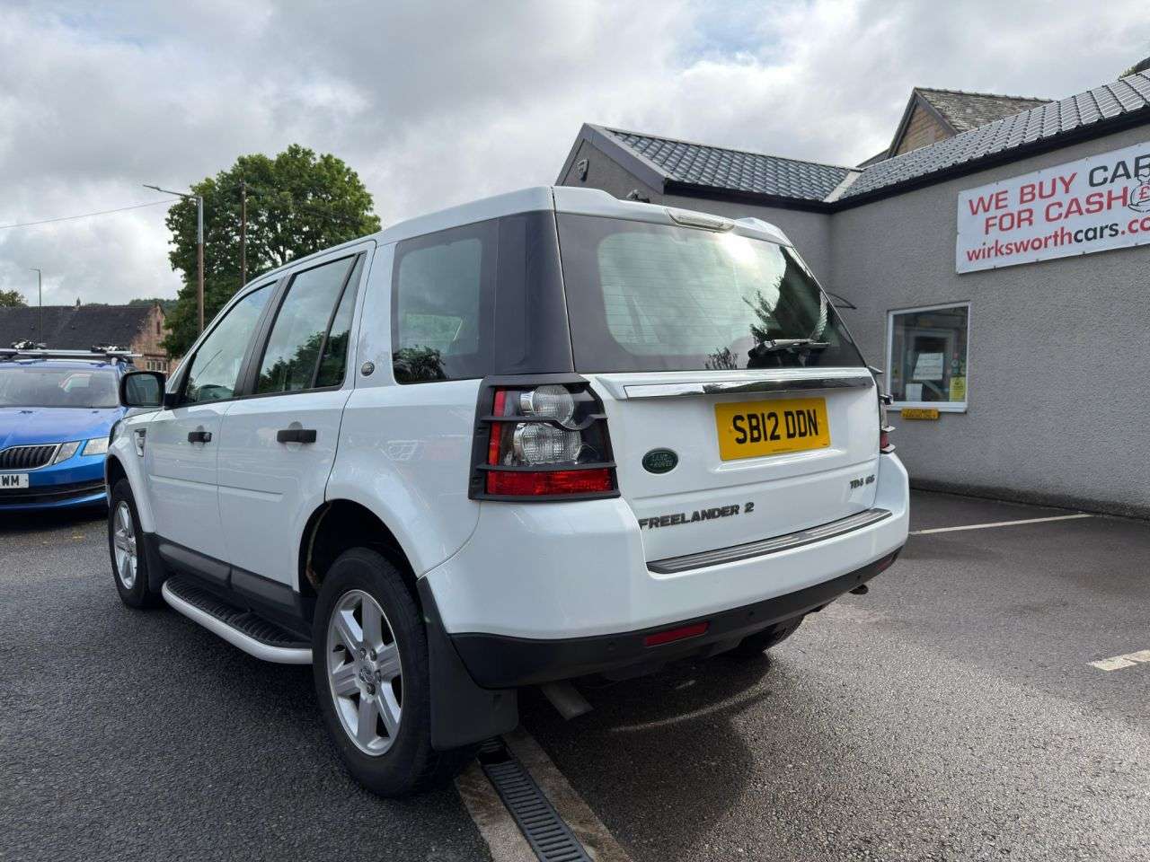 A 2012 LAND ROVER FREELANDER 2 2.2 TD4 GS SUV 5dr Diesel Manual 4WD Euro 5*7 SERVICES*1 OWNER+DEALER* *7 S A 2012 LAND ROVER FREELANDER 2 2.2 TD4 GS SUV 5dr Diesel Manual 4WD Euro 5*7 SERVICES*1 OWNER+DEALER* *7 S