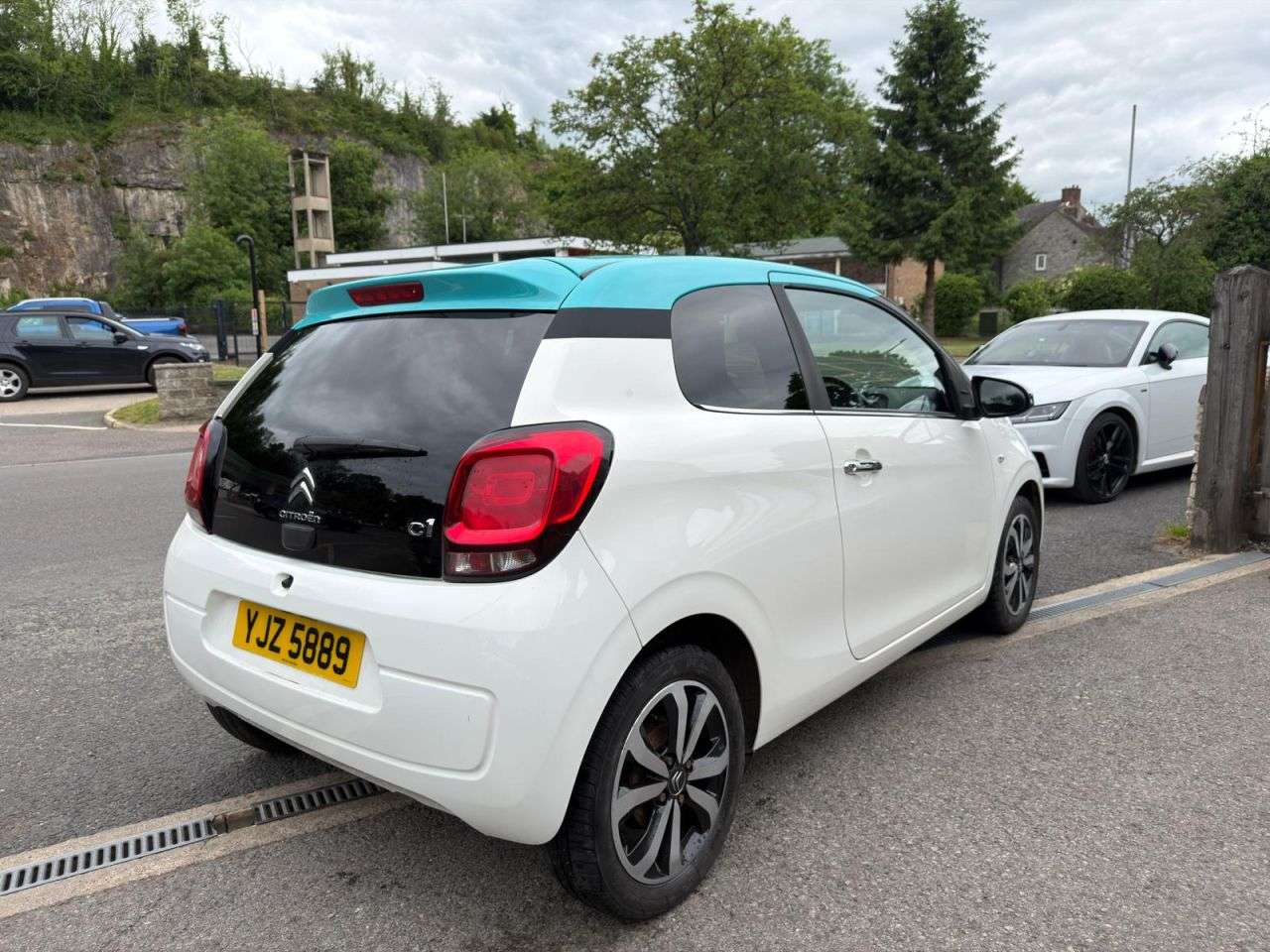 A 2016 CITROEN C1 1.2 PureTech Flair Hatchback 3dr Petrol Manual Euro 6 * PART/X TO CLEAR, 20 A 2016 CITROEN C1 1.2 PureTech Flair Hatchback 3dr Petrol Manual Euro 6 * PART/X TO CLEAR, 20