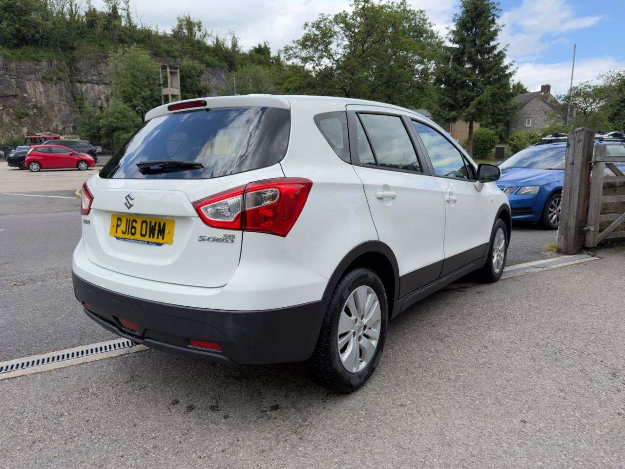 A 2016 SUZUKI SX4 S-CROSS 1.6 SZ3 SUV 5dr Petrol Manual Euro 6 *2 OWNERS, SERVICE HISTORY, 2 REMOTE K A 2016 SUZUKI SX4 S-CROSS 1.6 SZ3 SUV 5dr Petrol Manual Euro 6 *2 OWNERS, SERVICE HISTORY, 2 REMOTE K