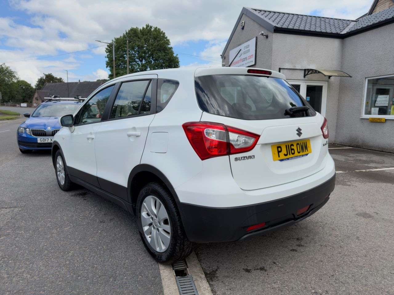 A 2016 SUZUKI SX4 S-CROSS 1.6 SZ3 SUV 5dr Petrol Manual Euro 6 *2 OWNERS, SERVICE HISTORY, 2 REMOTE K A 2016 SUZUKI SX4 S-CROSS 1.6 SZ3 SUV 5dr Petrol Manual Euro 6 *2 OWNERS, SERVICE HISTORY, 2 REMOTE K
