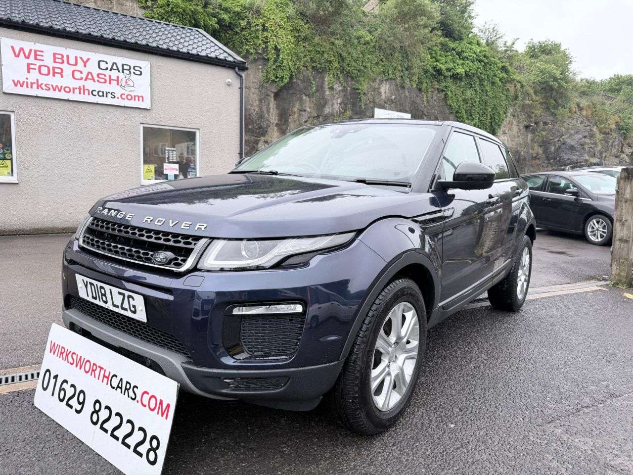 A 2018 LAND ROVER RANGE ROVER EVOQUE 2.0 TD4 SE Tech SUV 5dr Diesel Auto 4WD Euro 6*FSH*NEW TIMING CHAIN* *FSH*R A 2018 LAND ROVER RANGE ROVER EVOQUE 2.0 TD4 SE Tech SUV 5dr Diesel Auto 4WD Euro 6*FSH*NEW TIMING CHAIN* *FSH*R