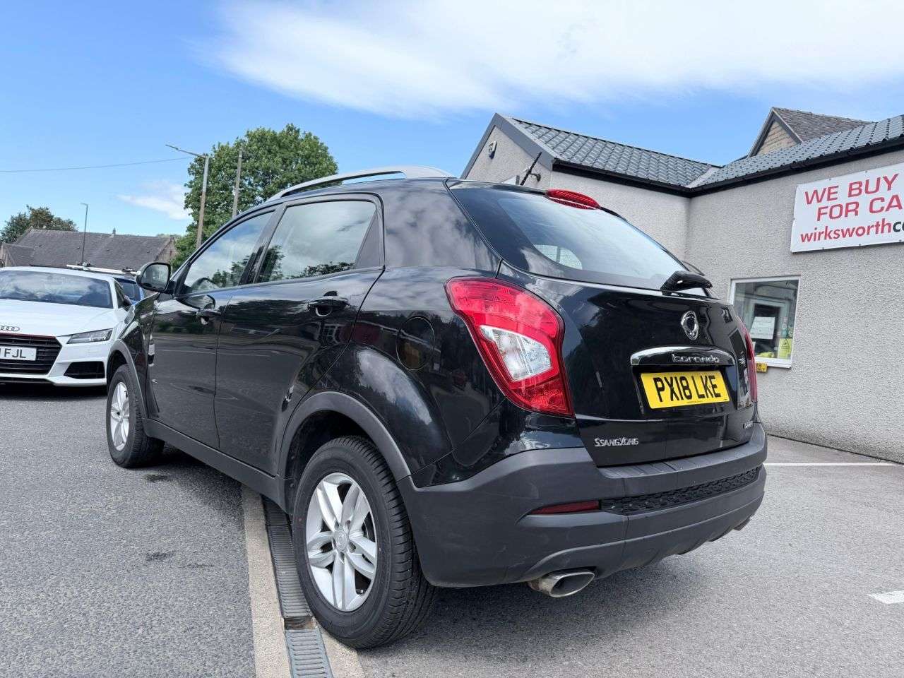 A 2018 SSANGYONG KORANDO 2.2D SE SUV 5dr Diesel Manual Euro 6 (178 ps)*FSH 8 STAMPS*2 OWNERS* **FSH A 2018 SSANGYONG KORANDO 2.2D SE SUV 5dr Diesel Manual Euro 6 (178 ps)*FSH 8 STAMPS*2 OWNERS* **FSH