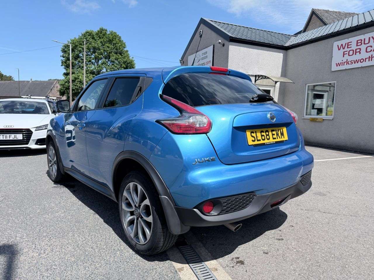 A 2018 NISSAN JUKE 1.5 dCi Tekna SUV 5d Diesel Manual Euro 6*1 OWNER*FSH 6 STAMPS*LEATHER* *FS A 2018 NISSAN JUKE 1.5 dCi Tekna SUV 5d Diesel Manual Euro 6*1 OWNER*FSH 6 STAMPS*LEATHER* *FS