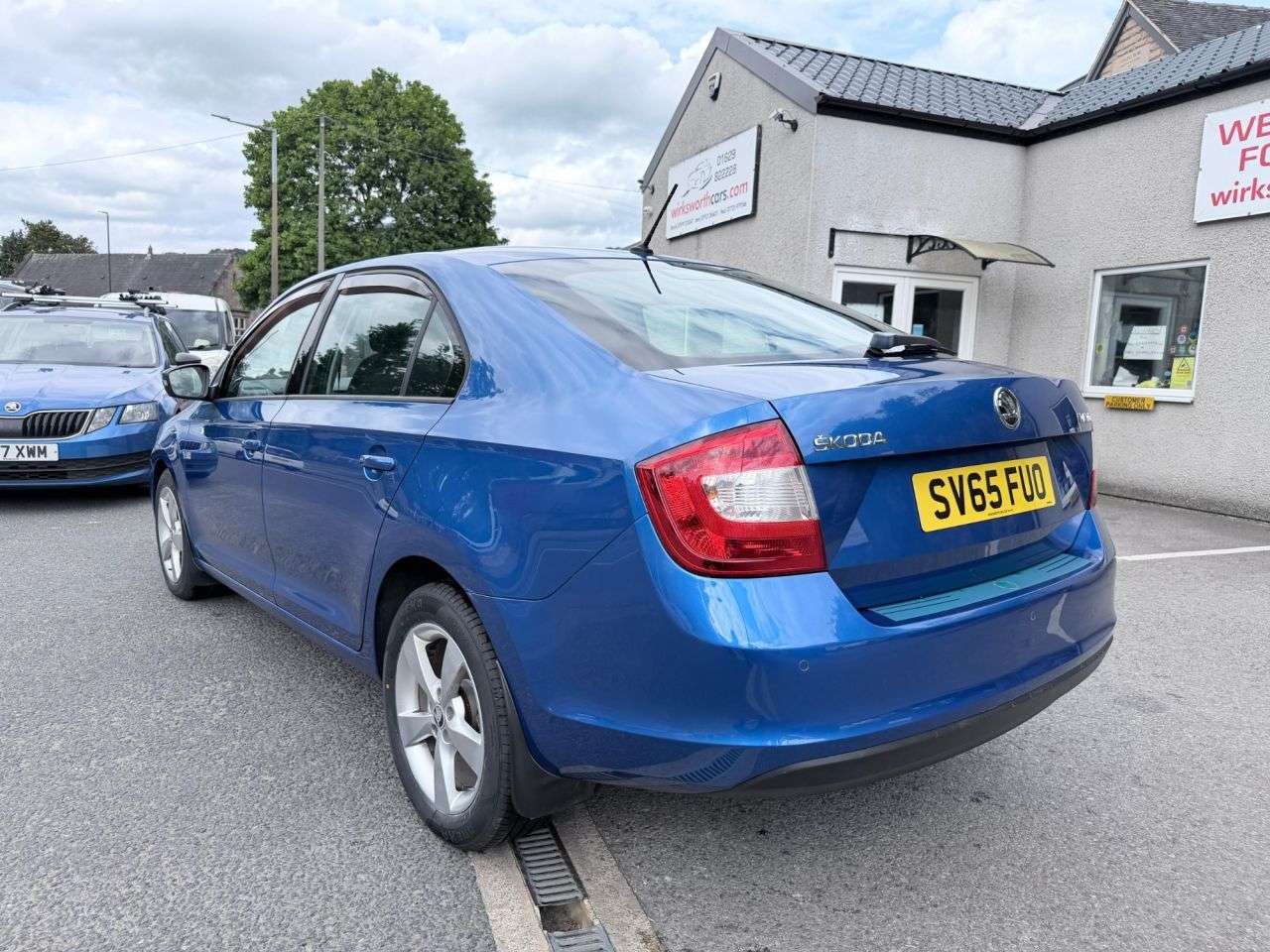 A 2015 SKODA RAPID 1.4 Diesel SE L Hatchback 5dr DSG Euro 6*HISTORY INCL.CAMBELT*£20 R/TAX* *H A 2015 SKODA RAPID 1.4 Diesel SE L Hatchback 5dr DSG Euro 6*HISTORY INCL.CAMBELT*£20 R/TAX* *H