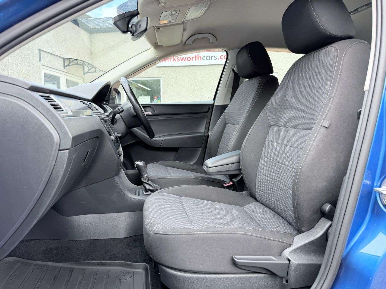2015 SKODA RAPID 2015 SKODA RAPID