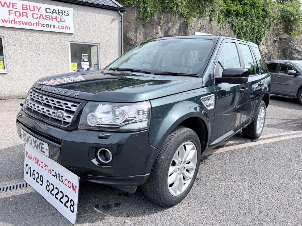 A 2013 LAND ROVER FREELANDER 2 2.2 SD4 HSE SUV 5dr Diesel CommandShift 4WD Euro 5 * FSH, SUNROOFS, LEATHER A 2013 LAND ROVER FREELANDER 2 2.2 SD4 HSE SUV 5dr Diesel CommandShift 4WD Euro 5 * FSH, SUNROOFS, LEATHER