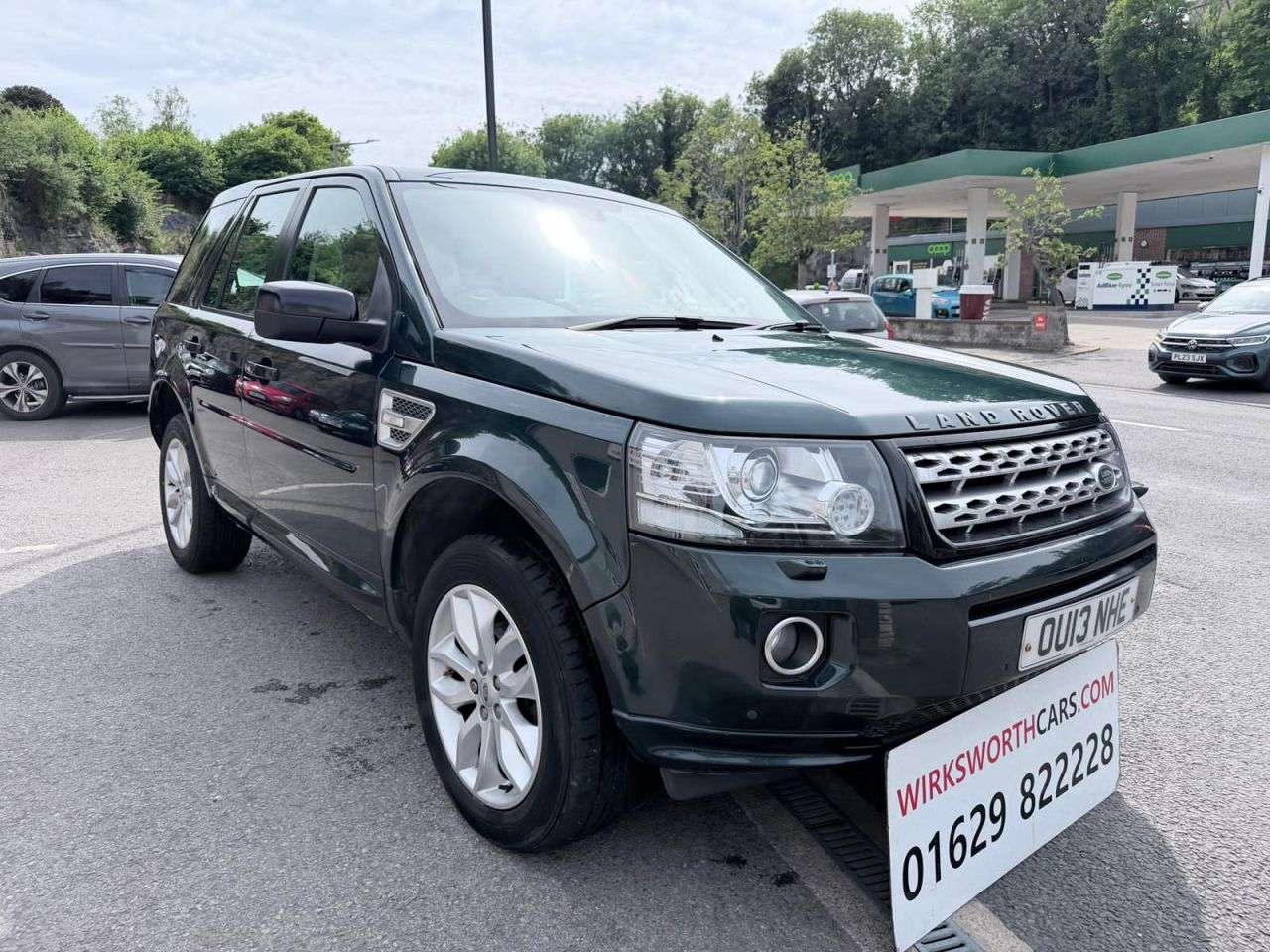 A 2013 LAND ROVER FREELANDER 2 2.2 SD4 HSE SUV 5dr Diesel CommandShift 4WD Euro 5 * FSH, SUNROOFS, LEATHER A 2013 LAND ROVER FREELANDER 2 2.2 SD4 HSE SUV 5dr Diesel CommandShift 4WD Euro 5 * FSH, SUNROOFS, LEATHER