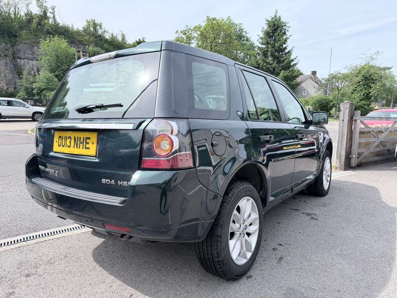 A 2013 LAND ROVER FREELANDER 2 2.2 SD4 HSE SUV 5dr Diesel CommandShift 4WD Euro 5 * FSH, SUNROOFS, LEATHER A 2013 LAND ROVER FREELANDER 2 2.2 SD4 HSE SUV 5dr Diesel CommandShift 4WD Euro 5 * FSH, SUNROOFS, LEATHER