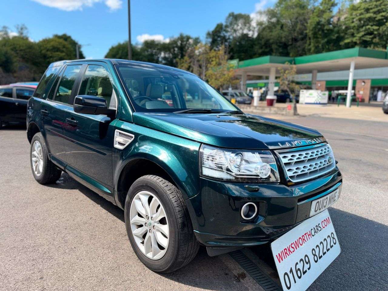 A 2013 LAND ROVER FREELANDER 2 2.2 SD4 HSE SUV 5dr Diesel AUTOMATIC 4WD Euro 5 * FSH, SUNROOFS, LEATHER HE A 2013 LAND ROVER FREELANDER 2 2.2 SD4 HSE SUV 5dr Diesel AUTOMATIC 4WD Euro 5 * FSH, SUNROOFS, LEATHER HE