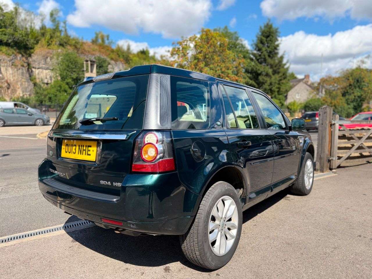 A 2013 LAND ROVER FREELANDER 2 2.2 SD4 HSE SUV 5dr Diesel AUTOMATIC 4WD Euro 5 * FSH, SUNROOFS, LEATHER HE A 2013 LAND ROVER FREELANDER 2 2.2 SD4 HSE SUV 5dr Diesel AUTOMATIC 4WD Euro 5 * FSH, SUNROOFS, LEATHER HE