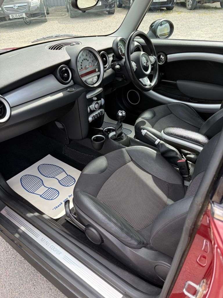 2009 MINI HATCH 2009 MINI HATCH