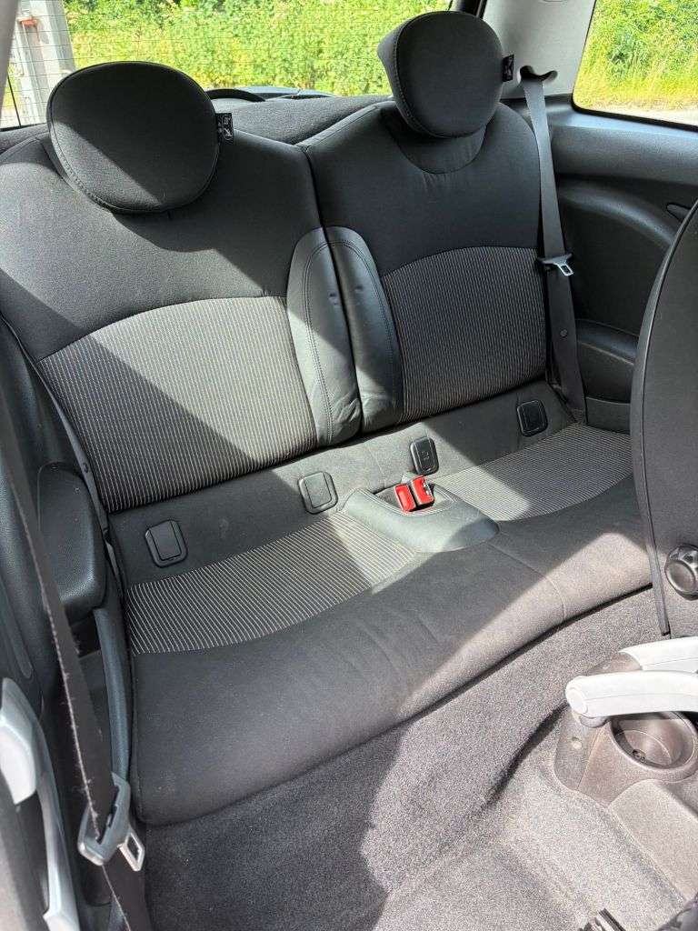 2009 MINI HATCH 2009 MINI HATCH