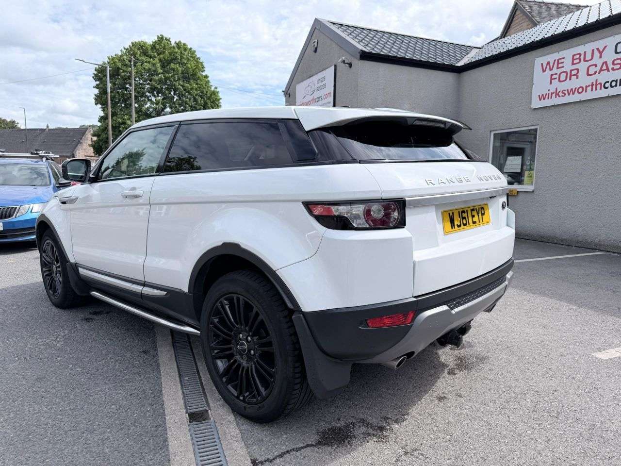 A 2011 LAND ROVER RANGE ROVER EVOQUE 2.2 SD4 Prestige Coupe Diesel Manual 4WD*10 SERVICES + CAMBELT DONE* *10 SE A 2011 LAND ROVER RANGE ROVER EVOQUE 2.2 SD4 Prestige Coupe Diesel Manual 4WD*10 SERVICES + CAMBELT DONE* *10 SE