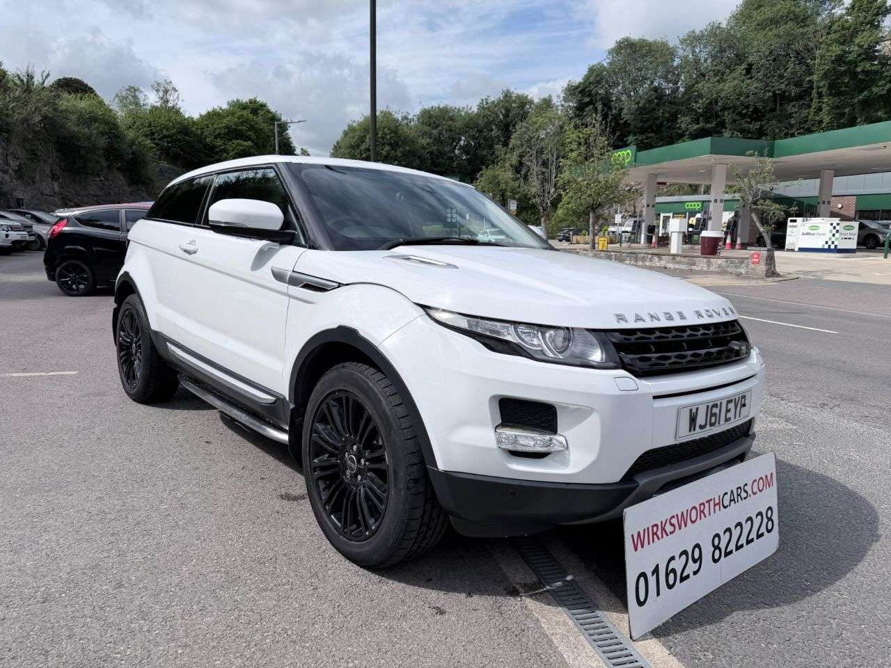 A 2011 LAND ROVER RANGE ROVER EVOQUE 2.2 SD4 Prestige Coupe Diesel Manual 4WD*10 SERVICES + CAMBELT DONE* *10 SE A 2011 LAND ROVER RANGE ROVER EVOQUE 2.2 SD4 Prestige Coupe Diesel Manual 4WD*10 SERVICES + CAMBELT DONE* *10 SE