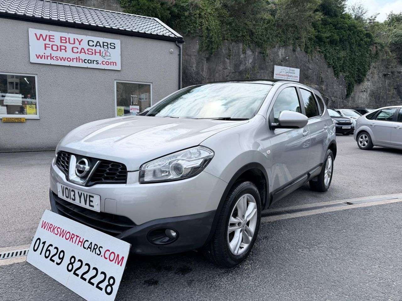 A 2013 NISSAN QASHQAI+2 1.5 dCi Acenta SUV 5dr Diesel Manual 2WD Euro 5*8 SERVICES*7 SEATS* *8 SERV A 2013 NISSAN QASHQAI+2 1.5 dCi Acenta SUV 5dr Diesel Manual 2WD Euro 5*8 SERVICES*7 SEATS* *8 SERV